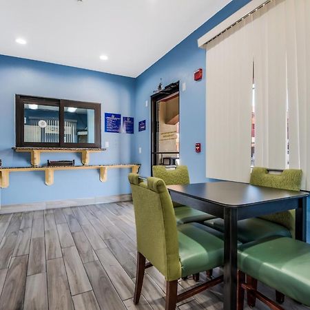 Scottish Inns & Suites Iah Airport-Beltway 8 Aldine Exterior foto